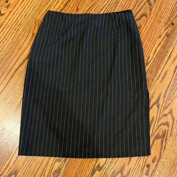 Loft pencil skirt - Picture 1 of 5